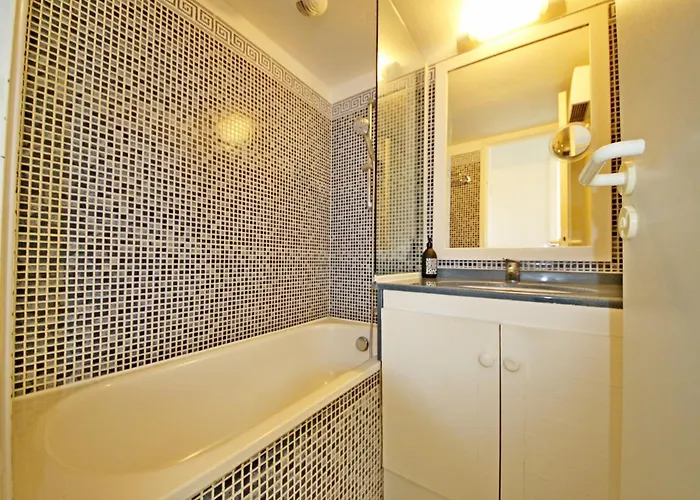 Cap Sur L'ile D'or Drammont